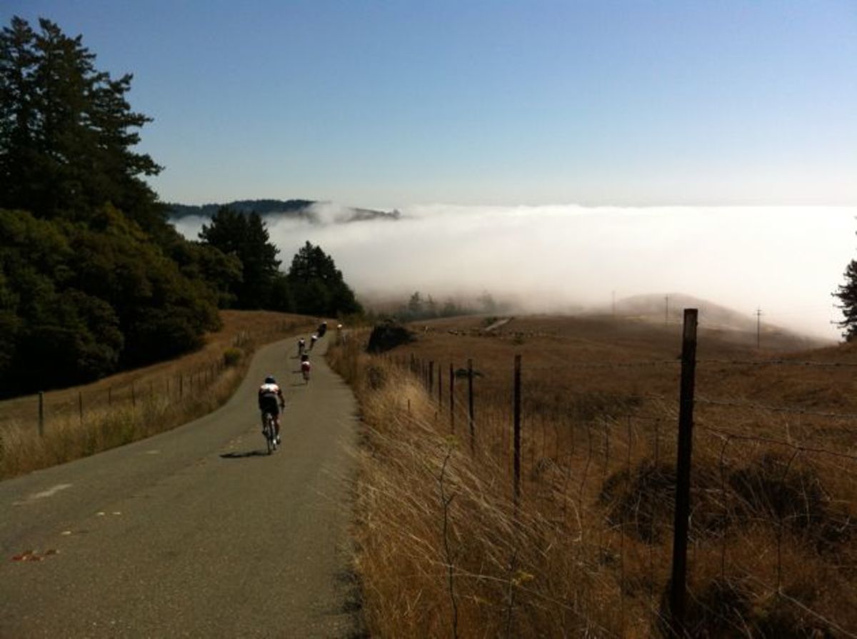 gran-fondo-09 Descending off of Kings Ridge brought lots of fog and a refreshing chance to cool off—not to mention some pretty dramatic views.