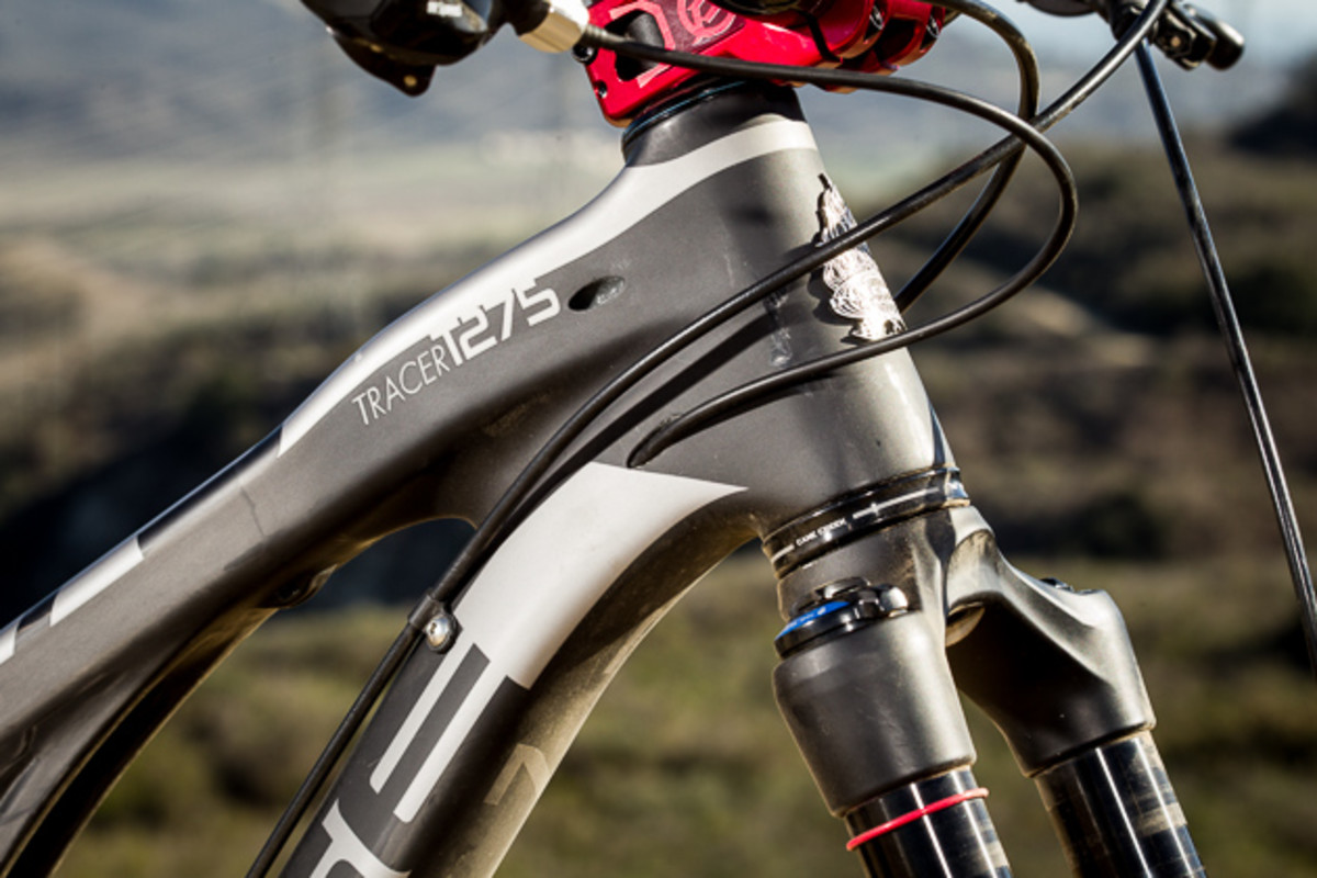 The internal cable routing on the 275c is a welcome addition.