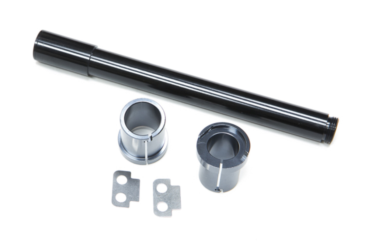The new 36 is built to accept 15-millimeter axles with these inserts, or 20-millimeter axles with them removed. Forks ship with both axles.
