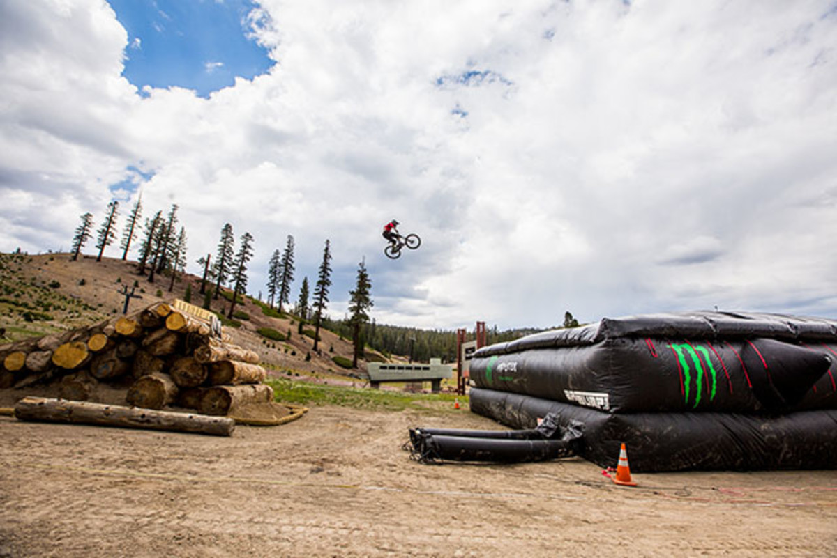 Zink practicing for his world record attempt. Photo by Peter Morning