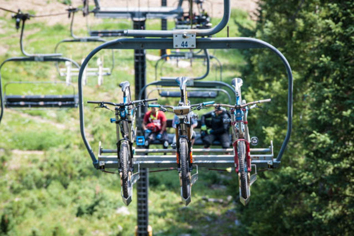 Looks like a Yeti SB6c sandwich.