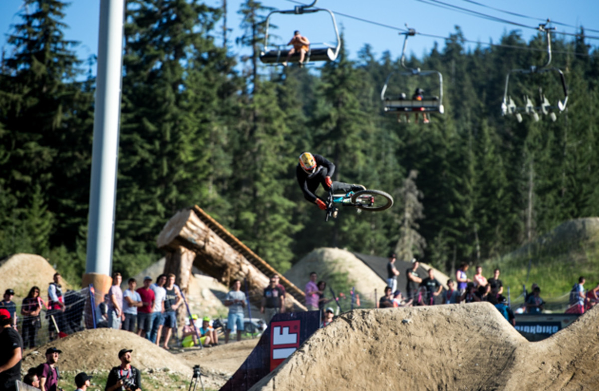 On his way to victory, Kyle Strait brought plenty of style to the table.