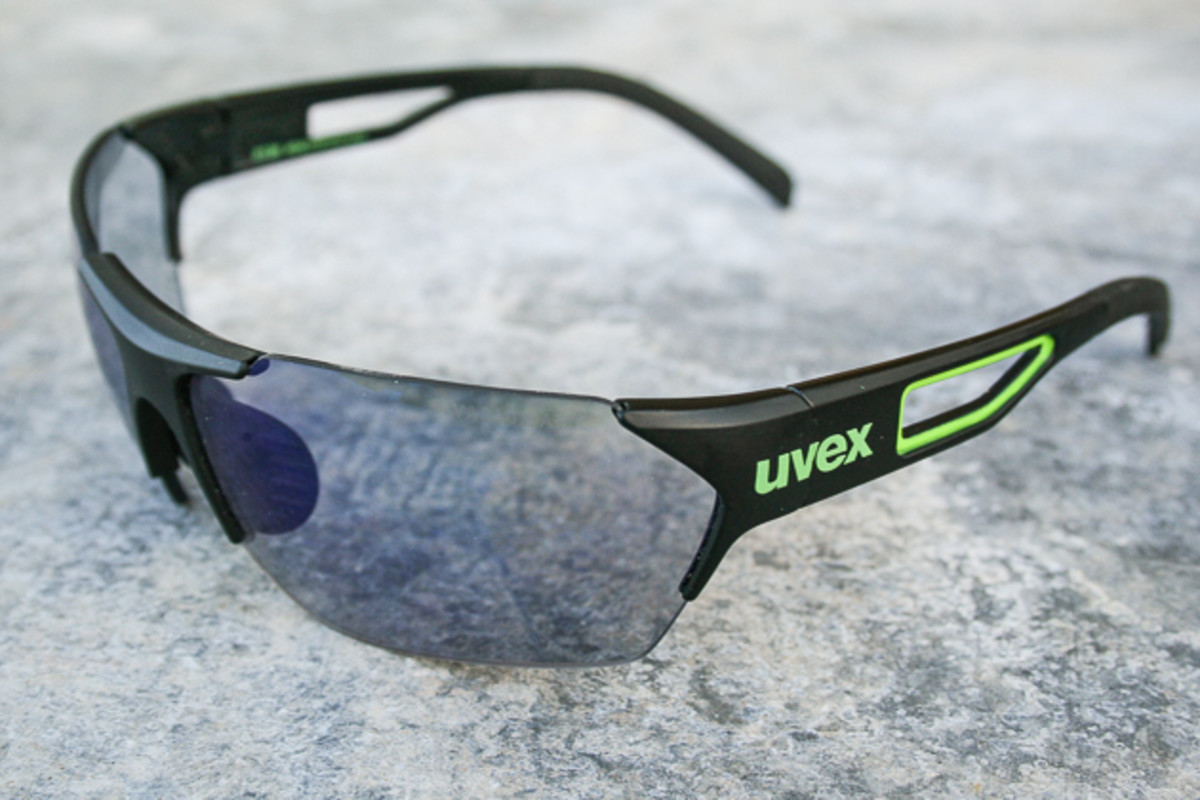 When the sun isn't out the Uvex 202 Race lenses are nearly clear with a slight smoke tint.
