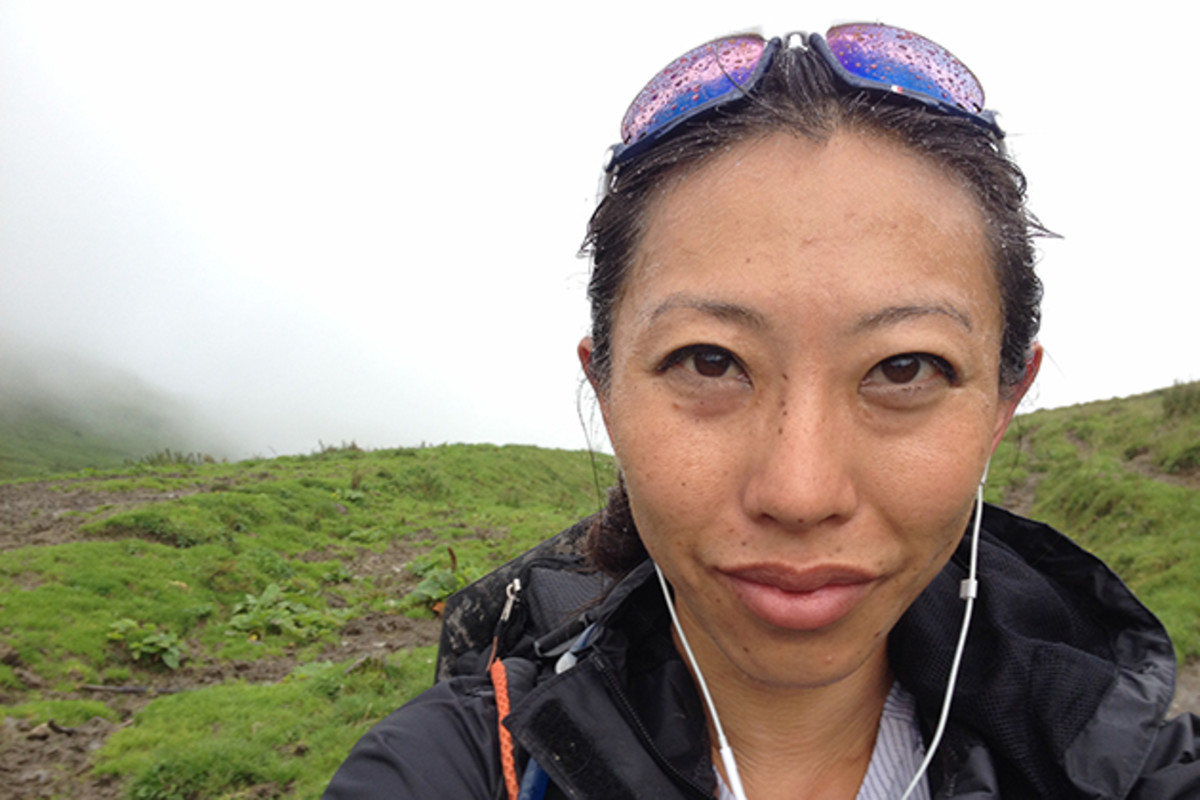 What's the use of a cellphone, other than taking "selfies" while traveling through France?