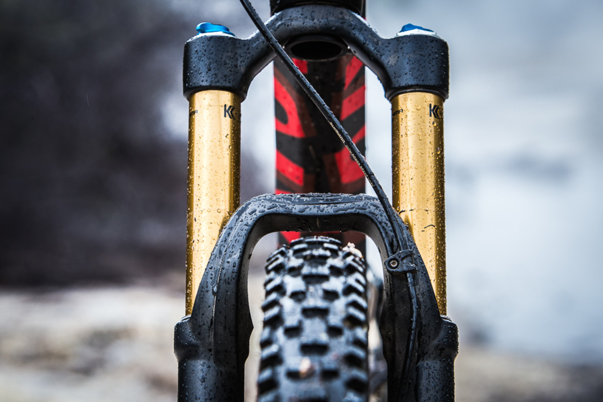In much the same style as the 36 RC2, the new 34 FLOAT chassis has been optimized for stiffness and weight.