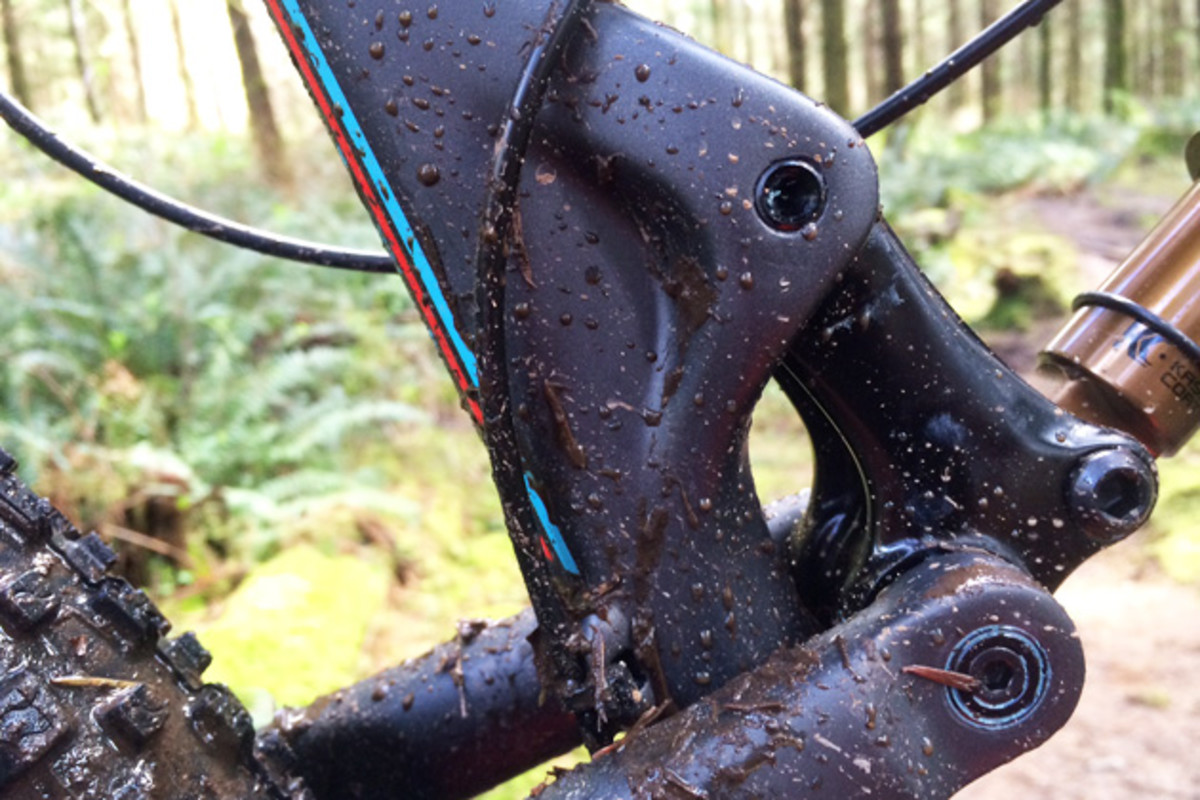 You might be expecting all sorts of concessions when you opt for the less expensive of the two carbon Tallboy frame options, but nope, the Carbon C frame has the same impressive fit and finish as the pricier "CC" version. It's also a hell of a lot easier on your bank account.