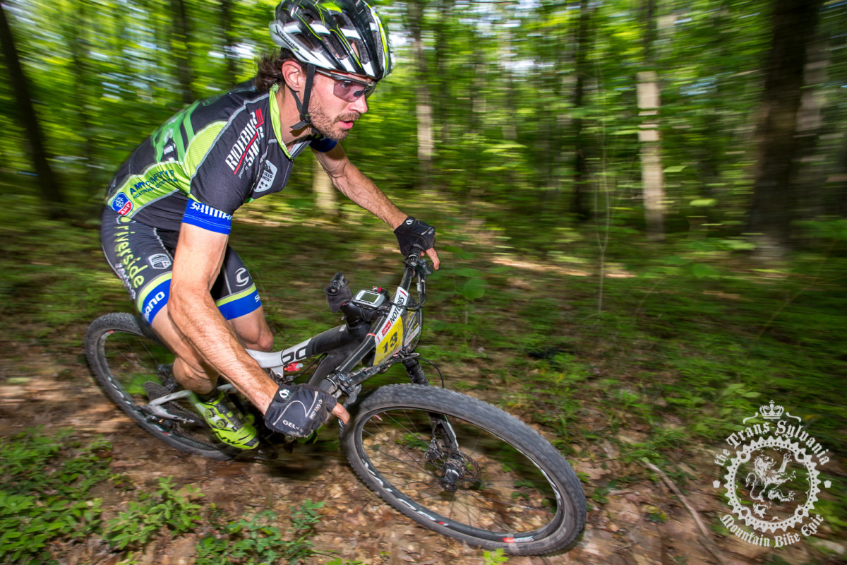 Dan Timmerman (Riverside Racing) makes a solo push.