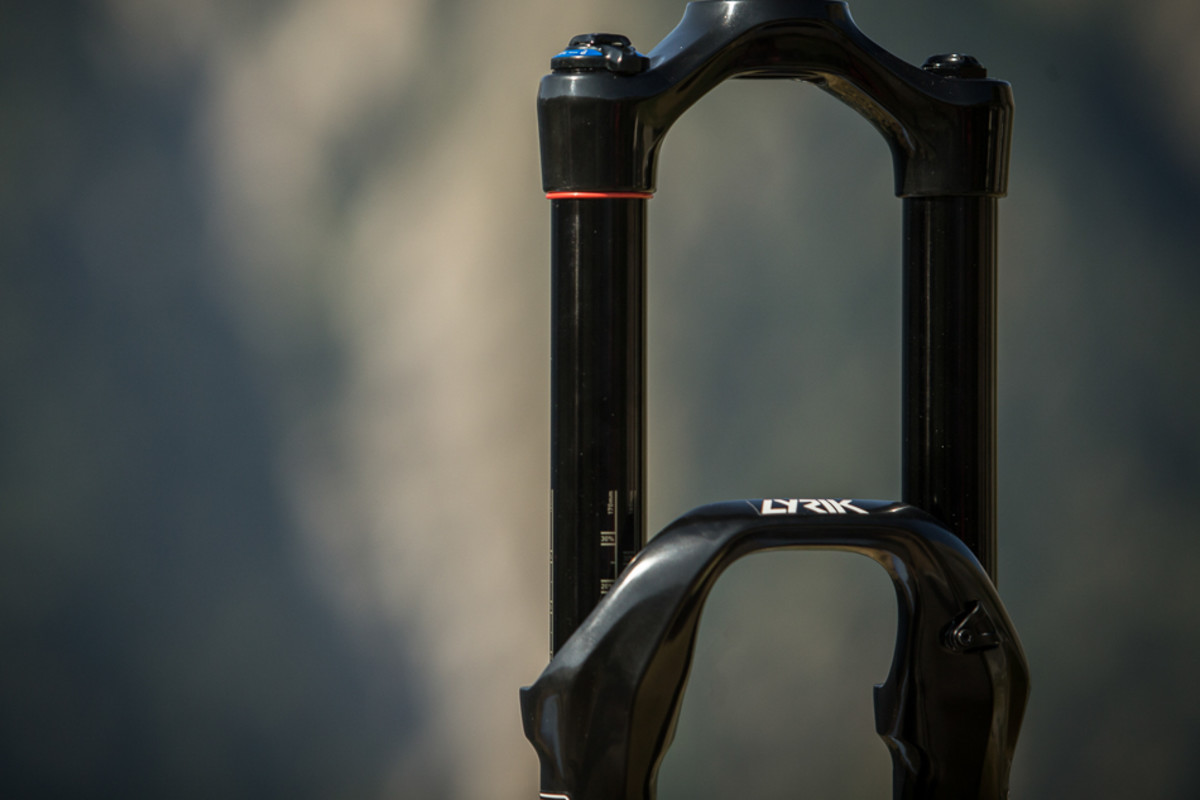 The Lyrik might look just like a Pike, but it boasts an all-new, beefed-up chassis.