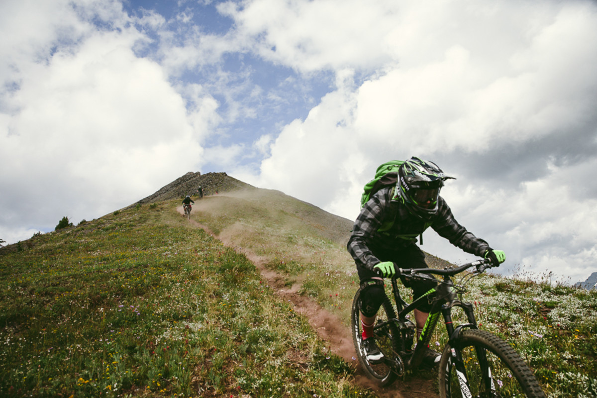 The Lyrik helps the author hold his line on this extremely narrow ribbon of ridgeline singletrack. Photo: Adrian Marcoux