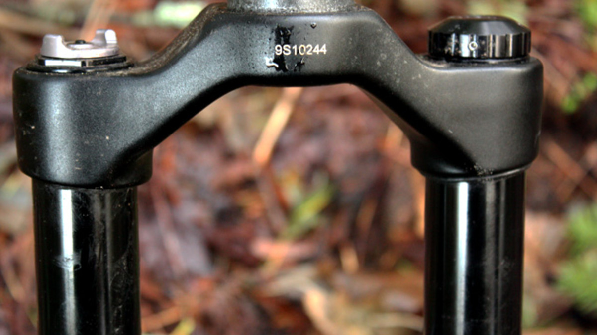 The Stage's 34-millimeter stanchions, broad arch and substantial crown were up to the job on the 130-travel 29er fork, but for longer travel applications, I'd like to see MRP trot out a beefier version of this fork.