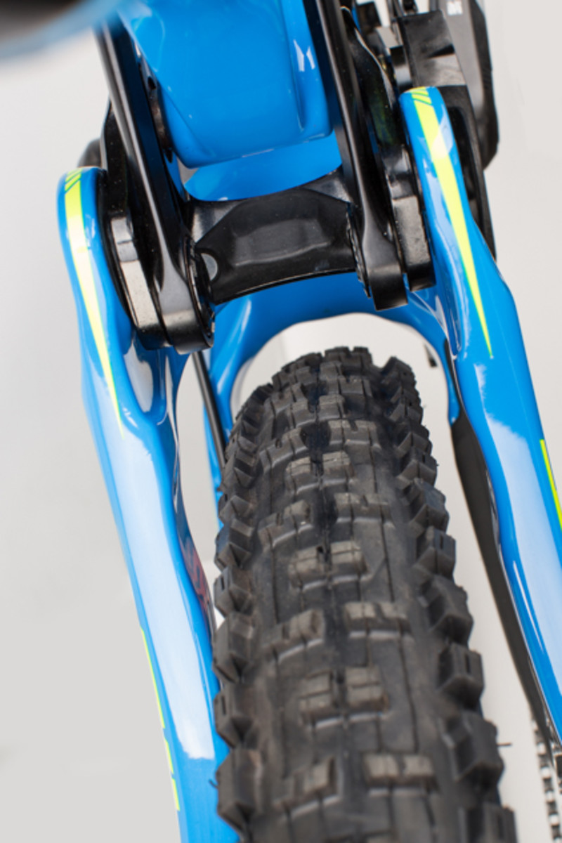 PhoenixBlueSaint_Wheelgap2-2