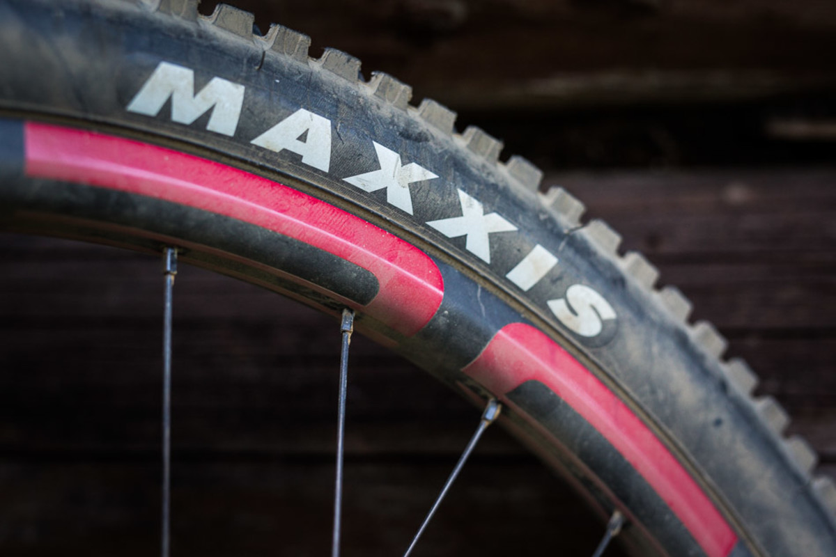 The Recluse is also serving as center stage for the debut of Intense's new carbon rims, which feature a 30-millimeter internal rim width—which allows for lower tire pressures and improved traction. This, along with tried-and-true Maxxis High Roller II tires, means the Recluse has a mean bite in the loosest conditions.