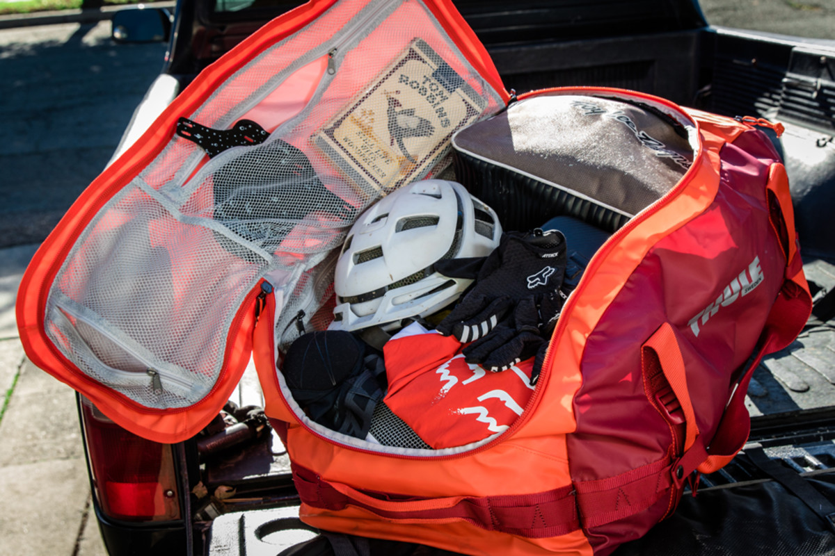 Thule Chasm 90L Duffel