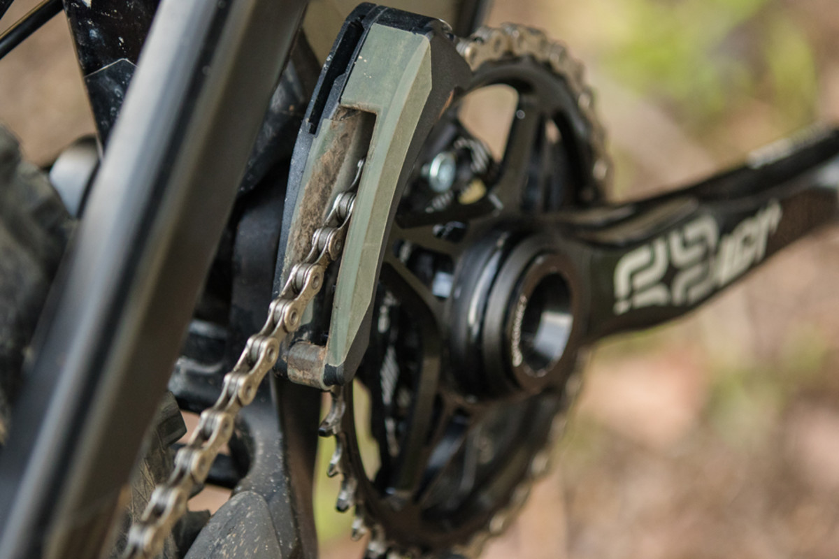 e13 LG1+ Crankset & Chainguide