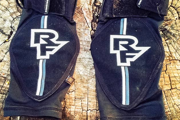 Race Face Ambush Knee Guards and Indy Elbow Guards - BikeMag