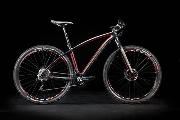 Intense Launches Hard Eddie Carbon 29er Hardtail - BikeMag