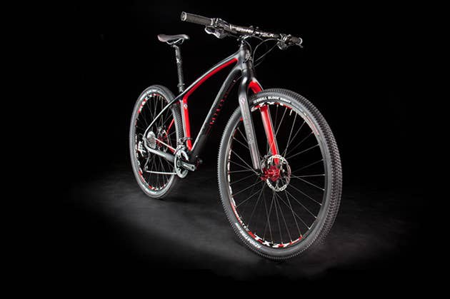 Intense Launches Hard Eddie Carbon 29er Hardtail - BikeMag