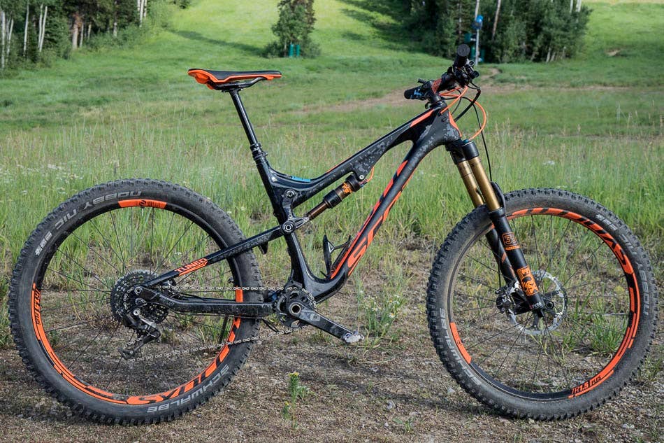 Tested: Scott Genius LT Plus vs. Genius LT - BikeMag