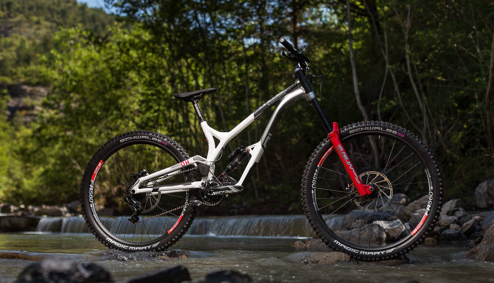 Introducing Commencal