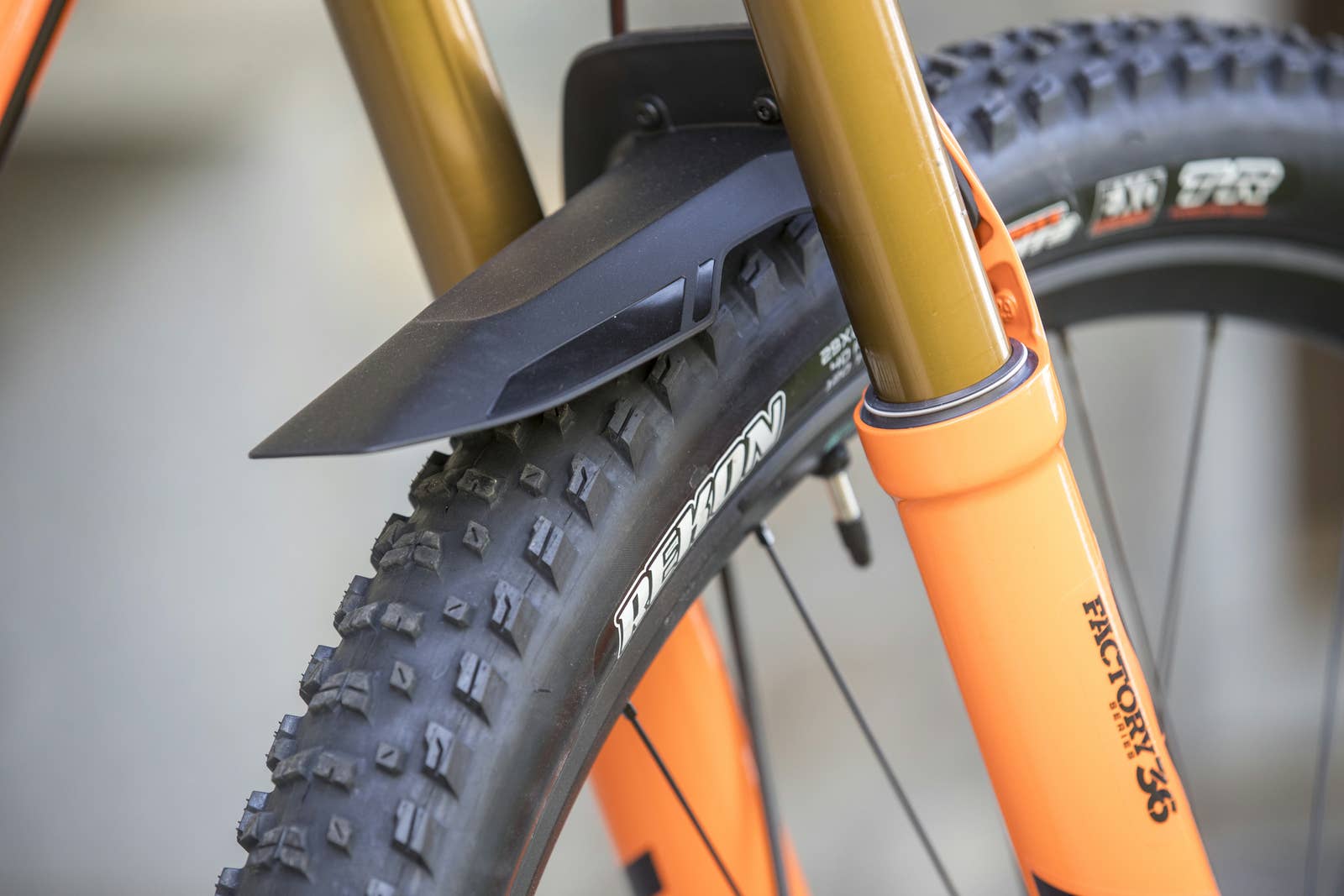 tasche campingtisch Fyearfly Aufbewahrungstasche für Klapptische, Faltbare wasserdichte Oxford Stoff Picknicktisch Tasche, Tragetasche mit Schwamm Zwischenschicht für Strandtisch Klappnetz Tisch Garten Taglia:4 Monte Grappa - Rennrad Category:City Urban Citybike_Aluminium Starrgabel