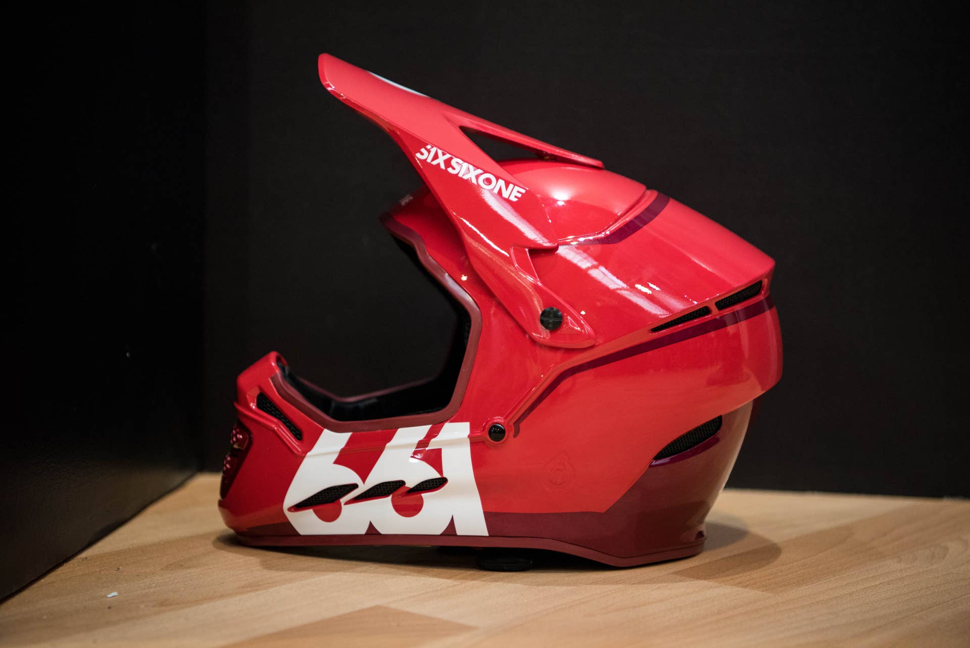 Eurobike 2017: 661 unveils the new Reset full-face helmet - BikeMag