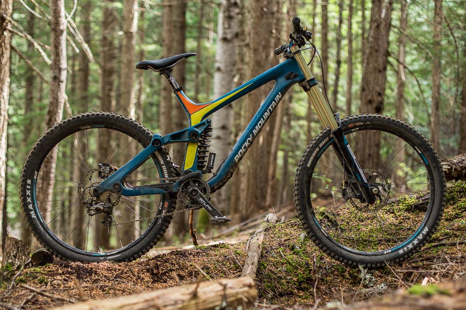 ロッキーマウンテン　メイデン　mtb ダウンヒル First Impressions: Rocky Mountain Maiden - BikeMag