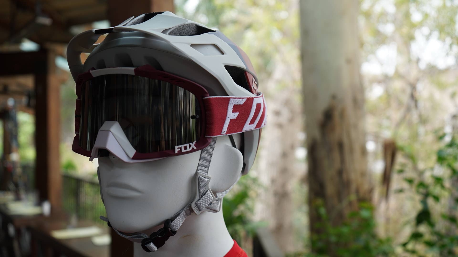 First Look: Fox Flux Helmet—$100 to $150 - BikeMag