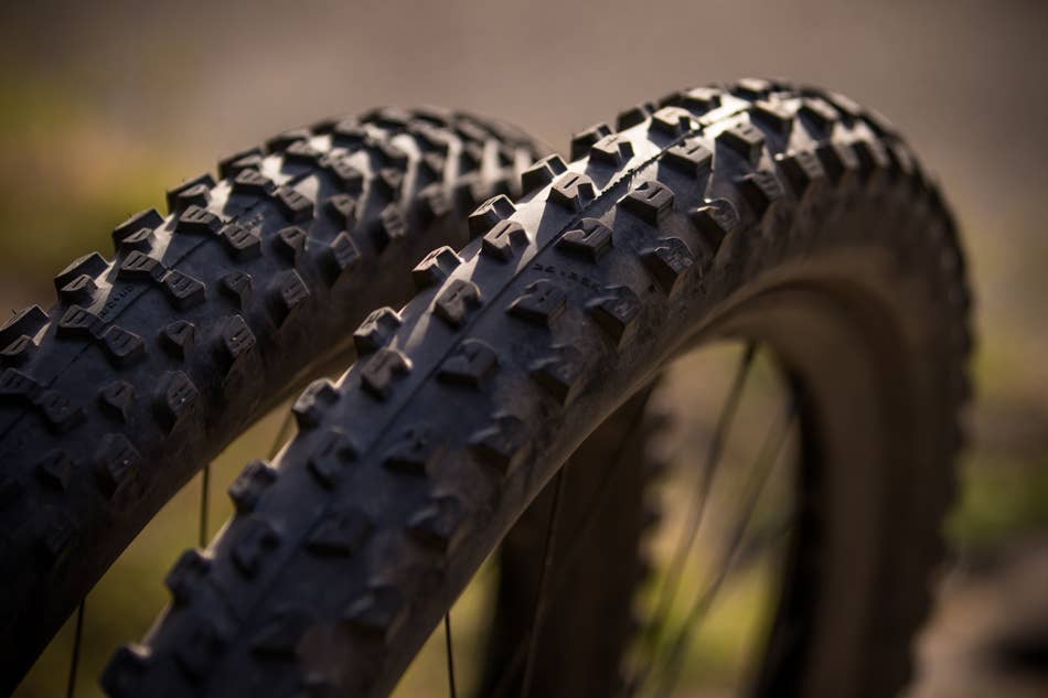 Shwalbe Fat Albert Review | BIKE Magazine - BikeMag