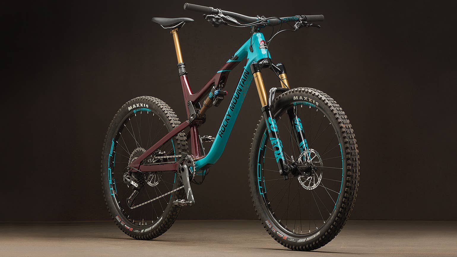 Bible Review: Rocky Mountain Altitude Carbon 90 - BikeMag