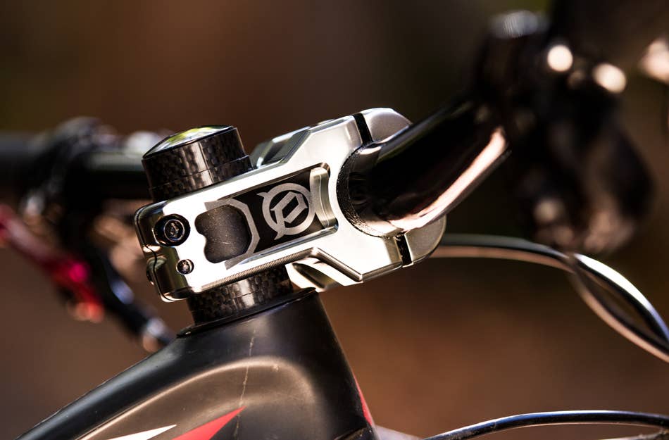 Deity Mtb Stem Review: Deity T-Mo Enduro Handlebar And Cavity Stem 