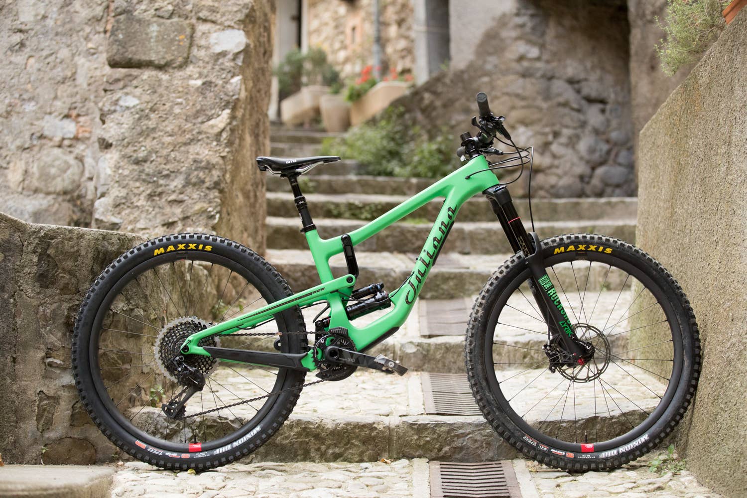 First Rides: Santa Cruz Nomad and Juliana Strega - BikeMag