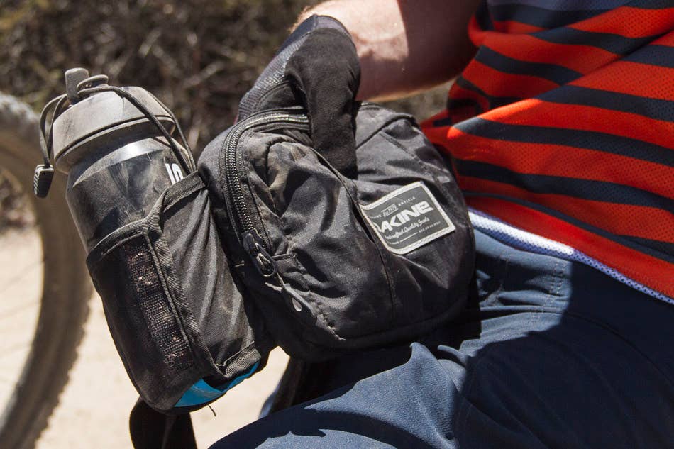 Review: Dakine Hot Laps Fanny Pack - BikeMag