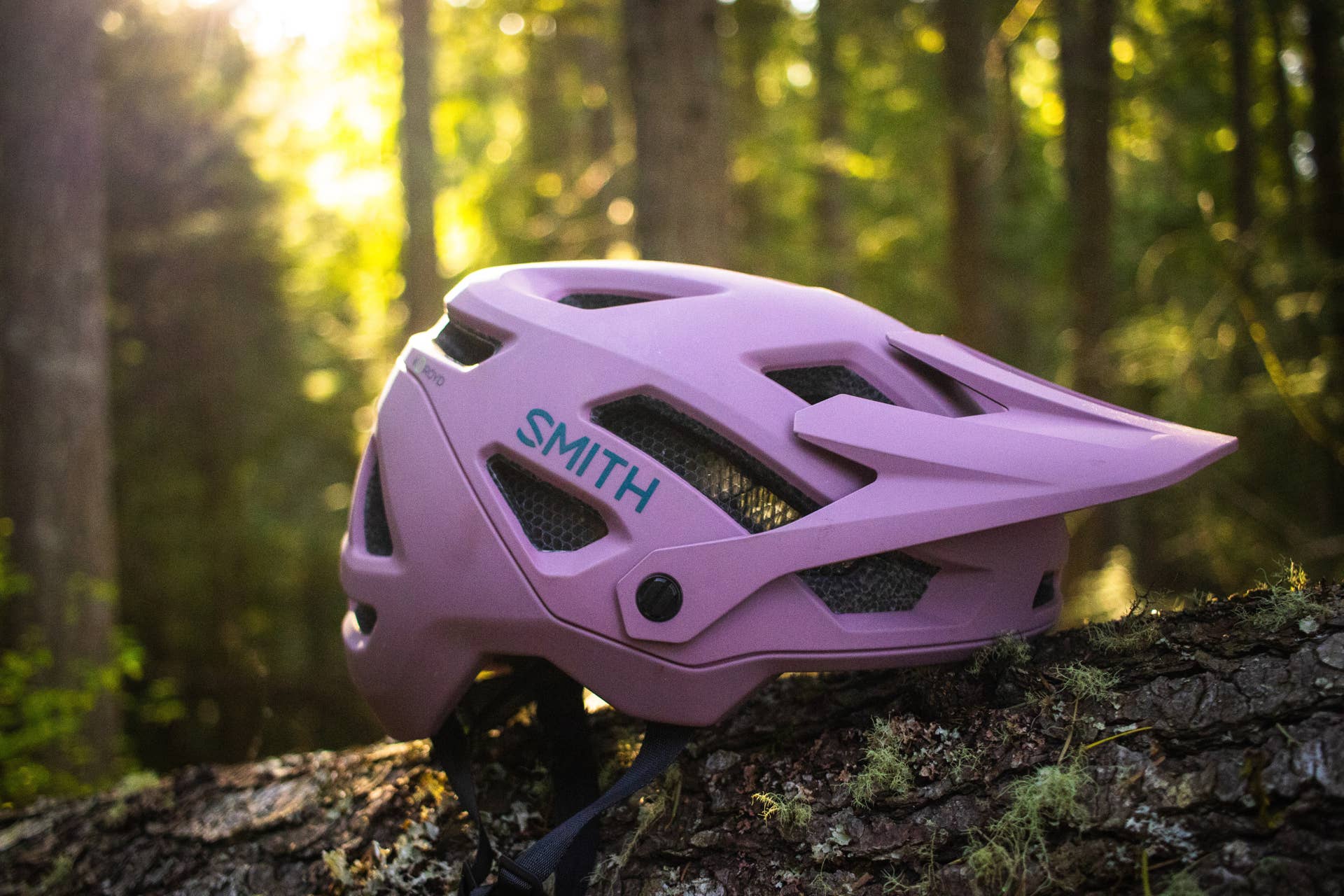 smith evolve helmet Rodeo MIPS The hybrid shell design adds durability without weighing you down for a helmet that you will actually take with you when the backcountry beckons Smith Optics Engage Mips MTB