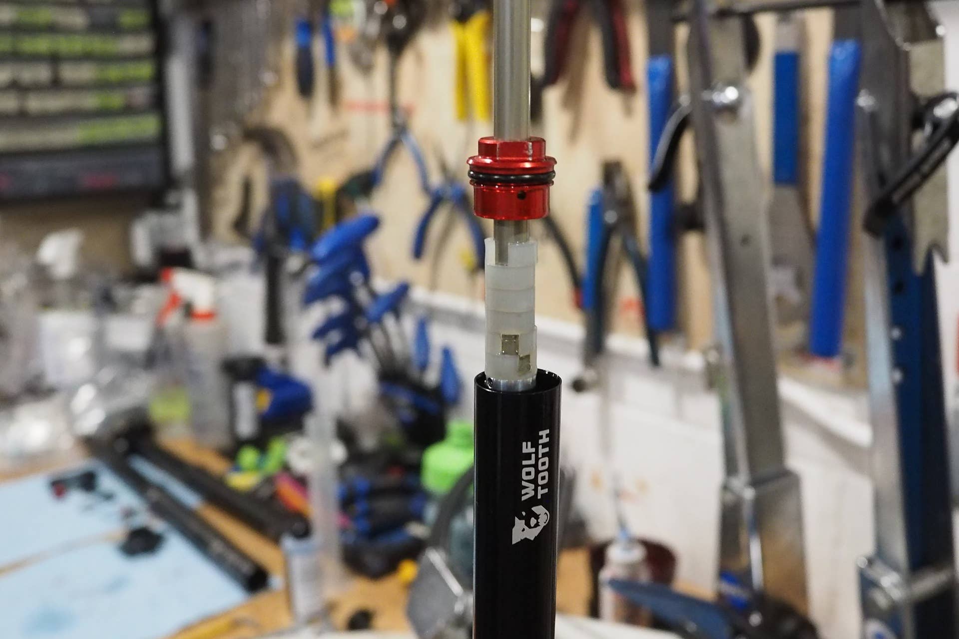 Wolf Tooth Components Updates Resolve Dropper Post - BikeMag