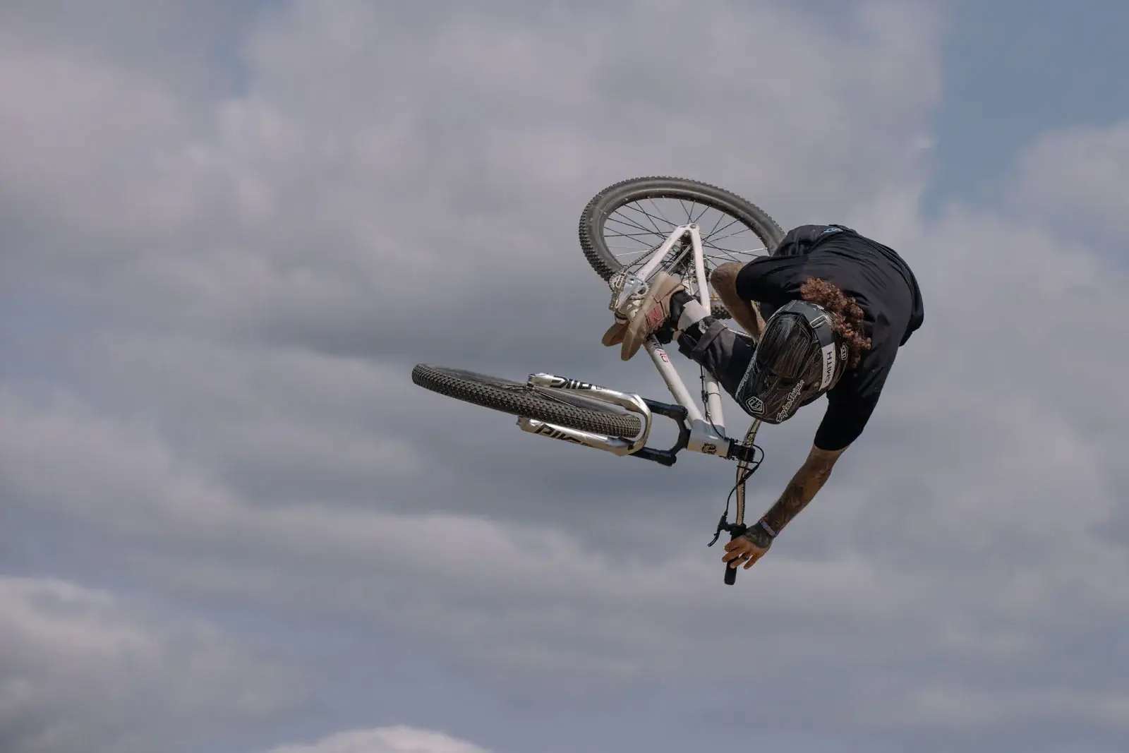 The New Chromag Signature Is the Bike for Big Hits and Huge Tricks 