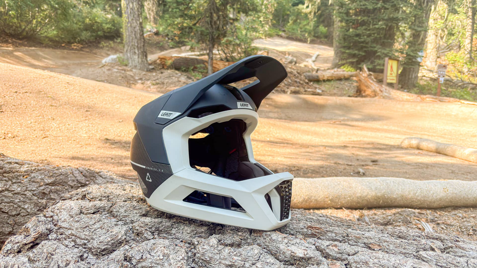 Leatt Gravity 5.0 Review: The Lightest Full-Face MTB Helmet? - BikeMag