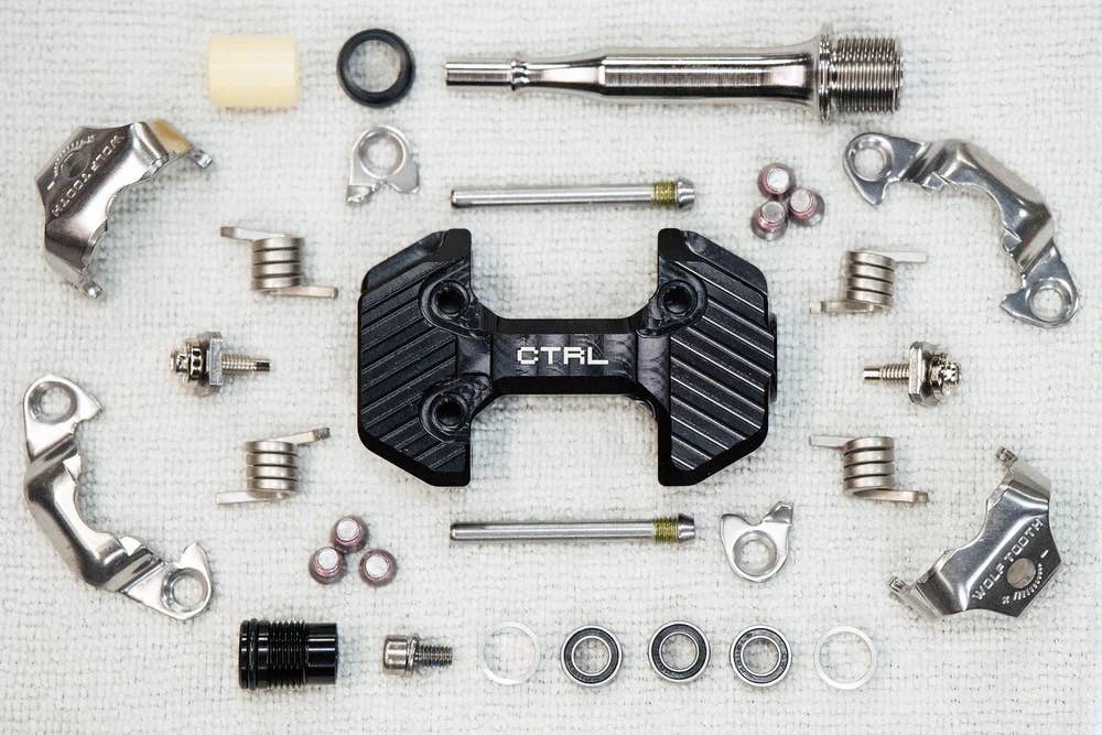 Wolf Tooth’s Innovative Clipless Pedal Explained - BikeMag