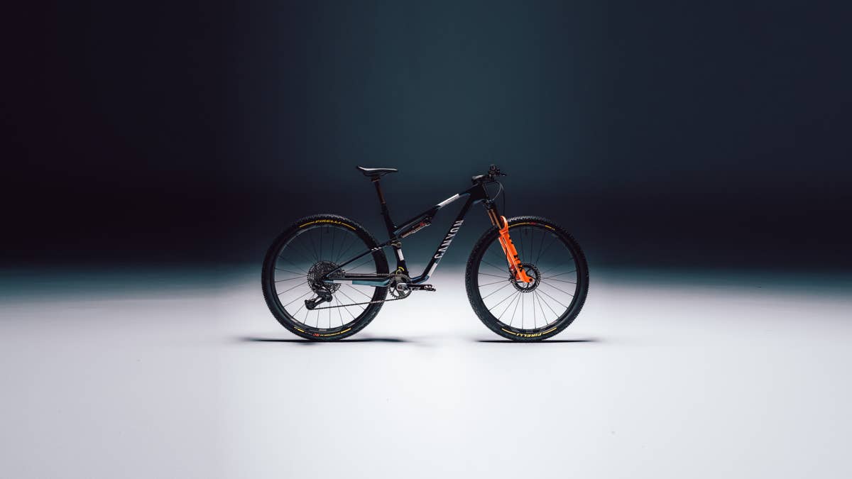 Canyon’s Lightest XC Full Suspension Mountain Bike | Lux World Cup CFR