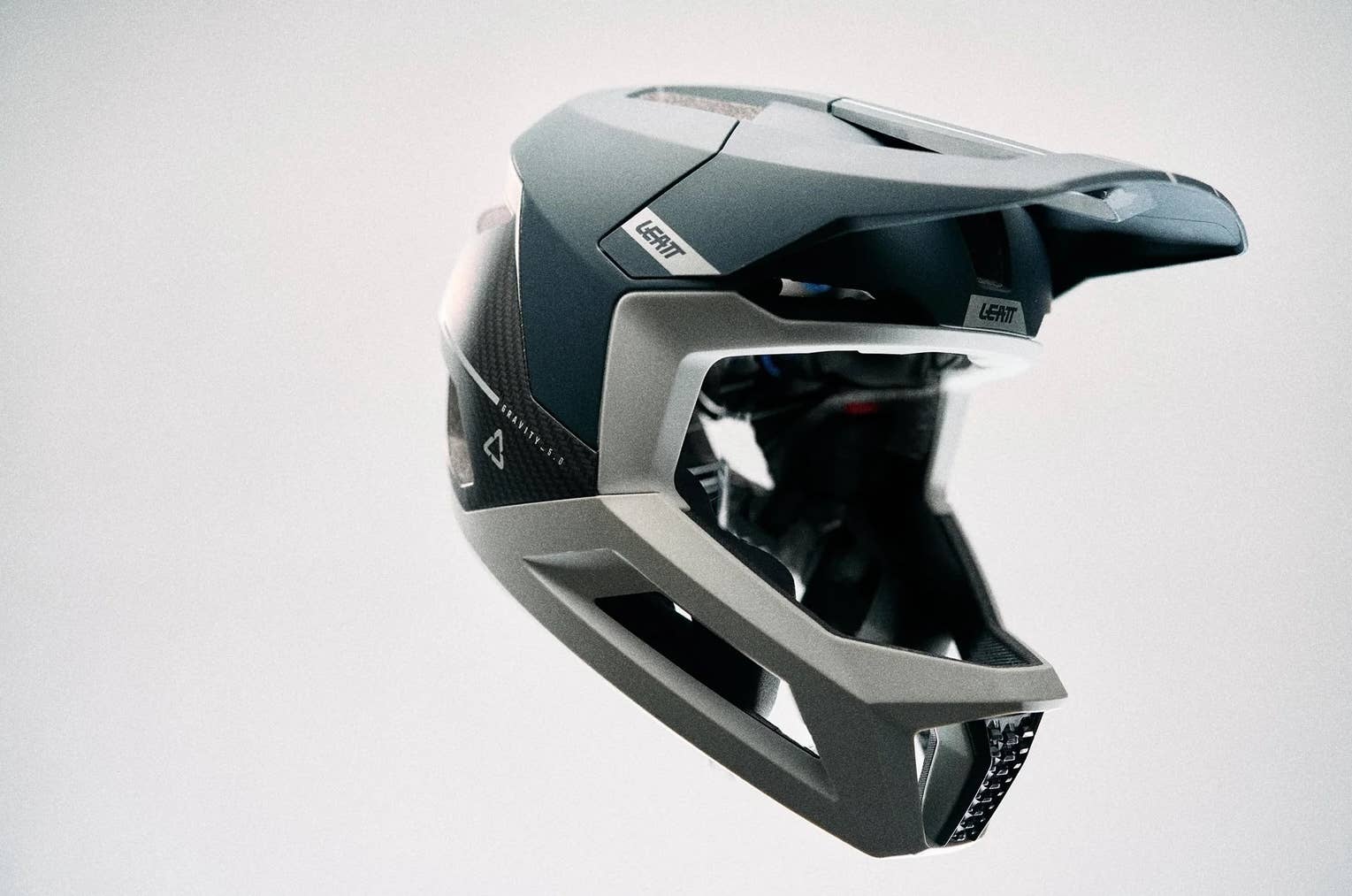 Leatt Gravity 5.0 Review: The Lightest Full-Face MTB Helmet? - BikeMag