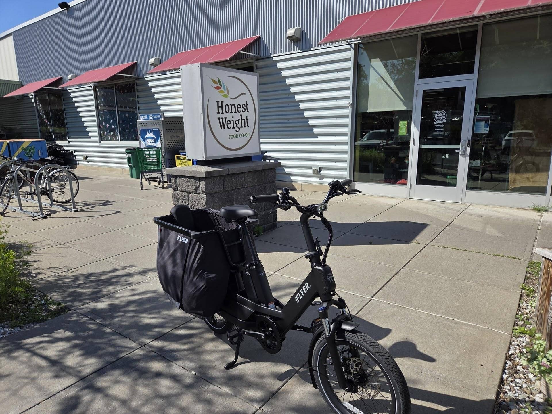 The Radio Flyer Loop Review: Cargo E-Bike Meets Family Commuter