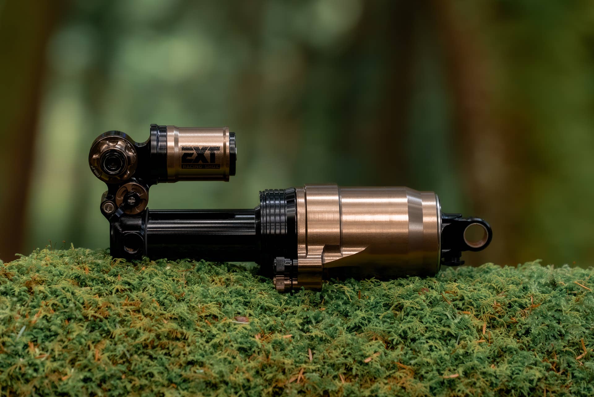 EXT Racing Shox Drops the Aria V2: The Ultimate Air Shock? - BikeMag