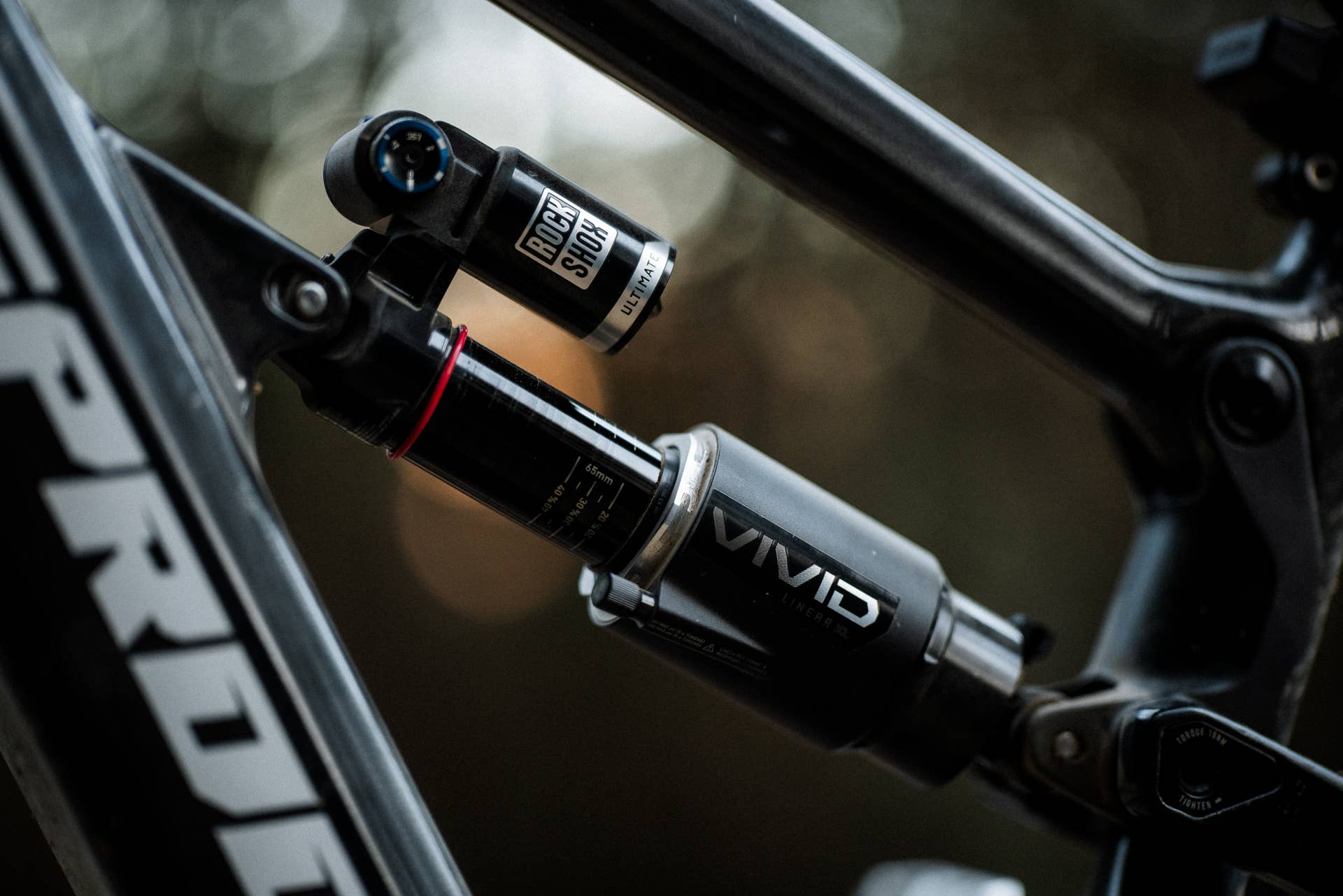 RockShox Vivid Air & Super Deluxe Update: LinearXL Tech - BikeMag