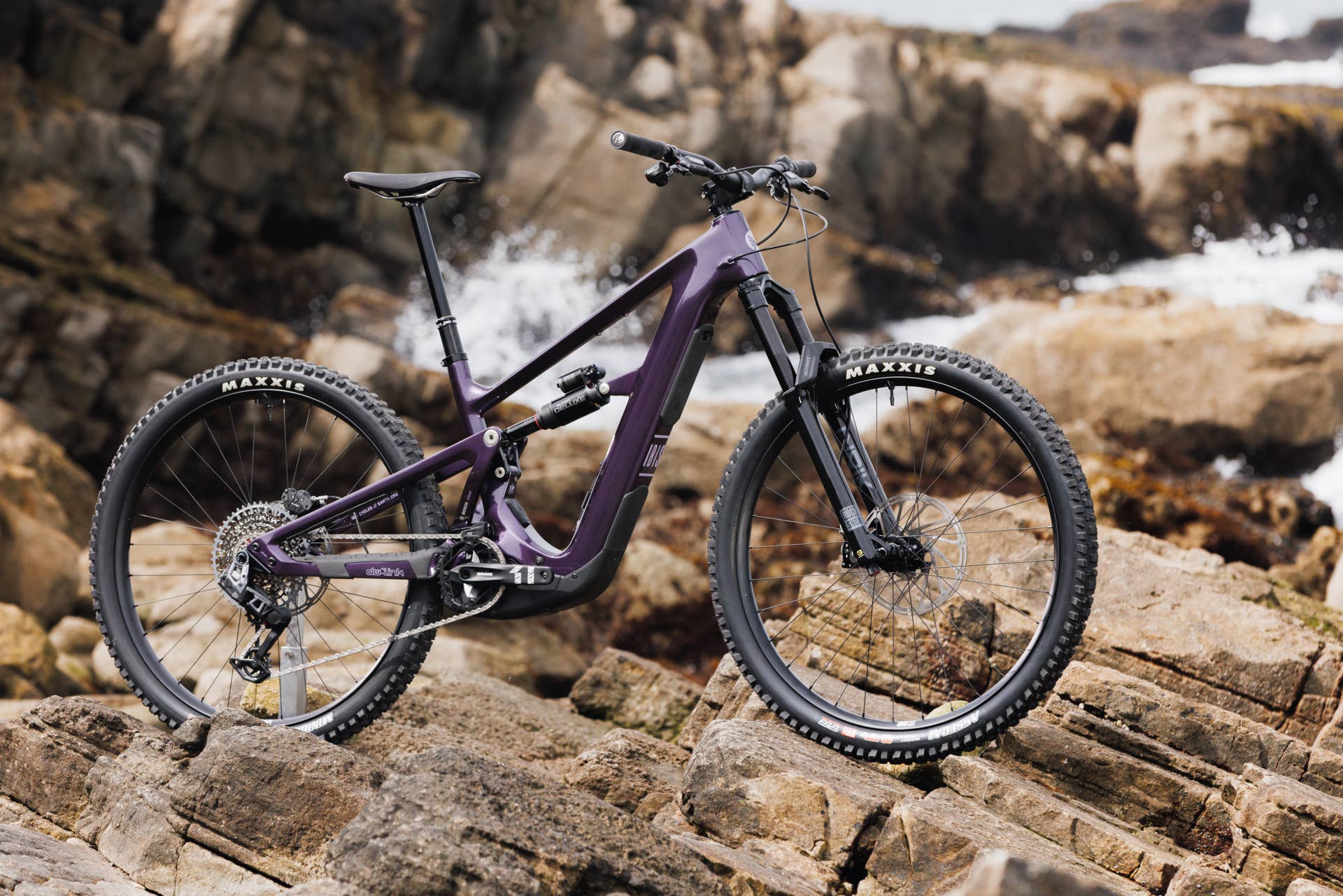 3 Bikes, 1 Frame: How Ibis Just Rebuilt the Oso eMTB
