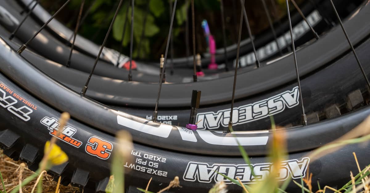 Guide The Best Carbon Mountain Bike Wheels BikeMag