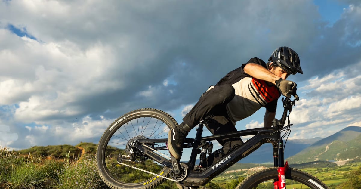 Trek's New Fuel Gen 7 Is Sleek, Fast, and Three Bikes in One