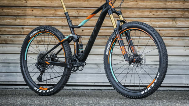 2017 scott spark 720 hotsell