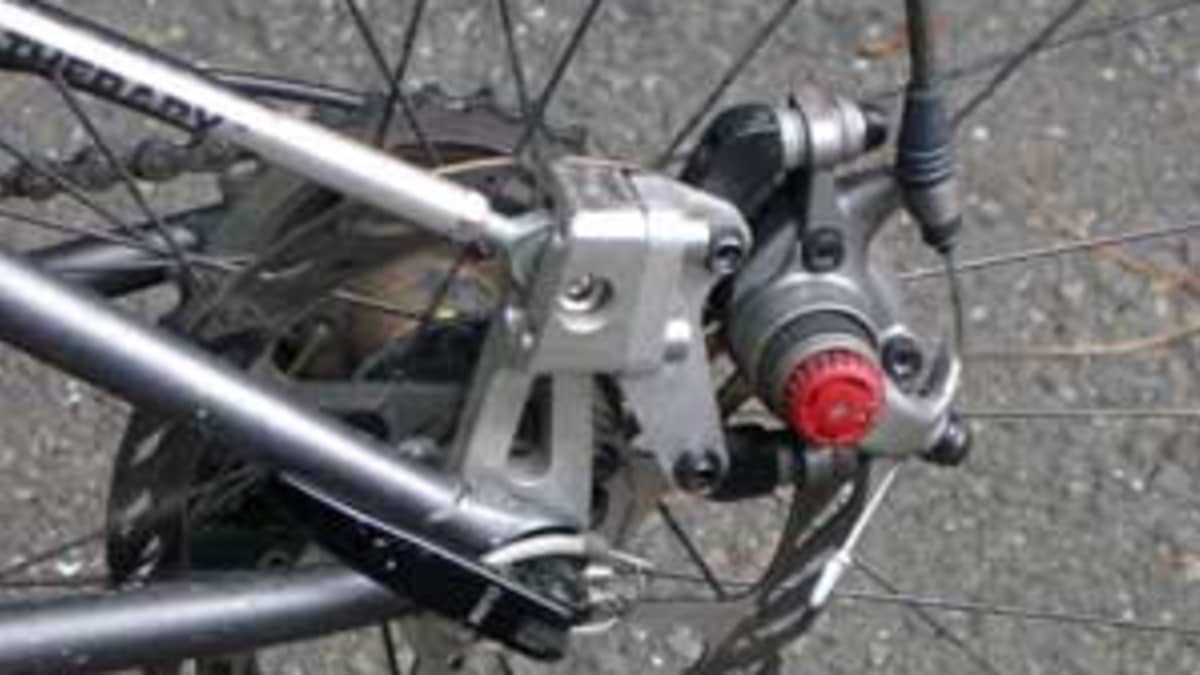Rear disk brake mountain bike on sale