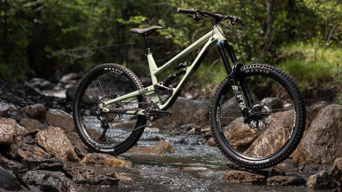 Commencal clash enduro store