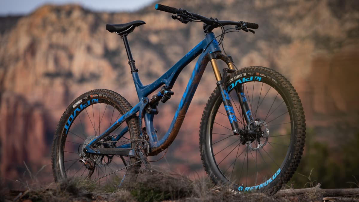 2020 pivot clearance trail 429