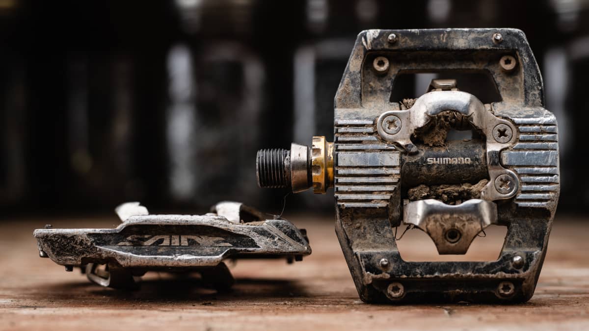 Beatdown Shimano Saint Pedals BikeMag